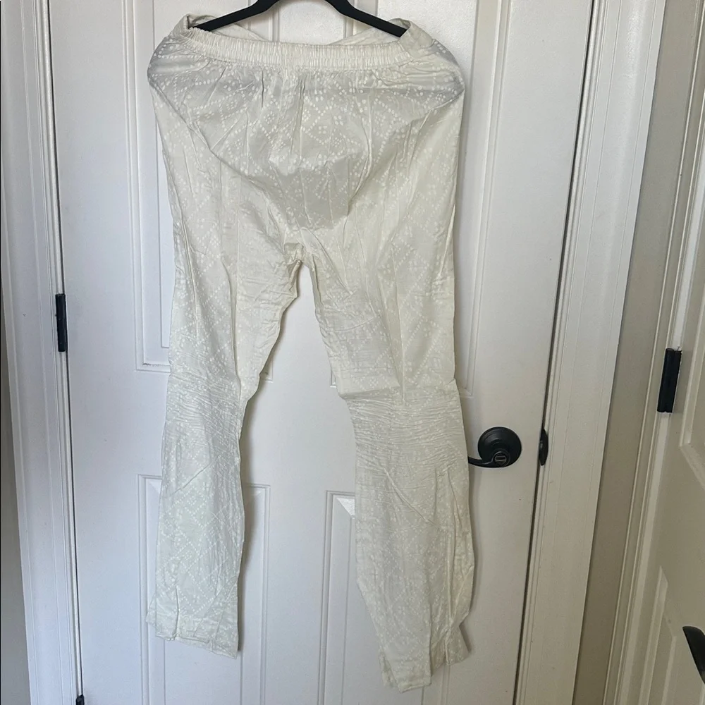 Pakistani clothes- Saira Rizwan 3 piece lawn outfit - Picture 8 of 10